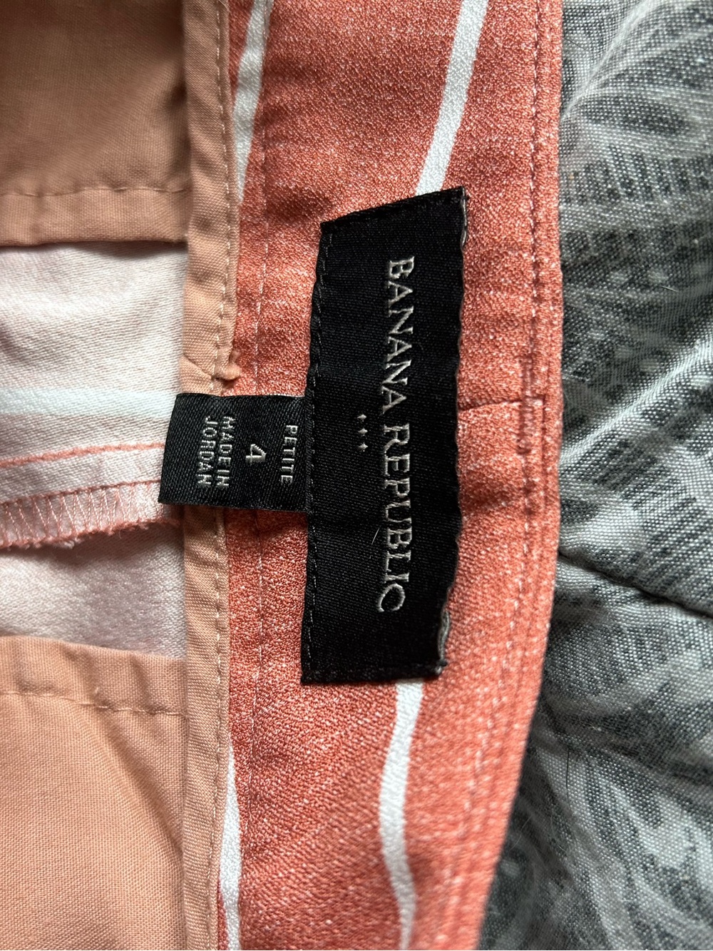 Banana Republic Rust-Striped High Waist Paperbag Shorts - Picture 4 of 4